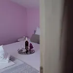 Ff *