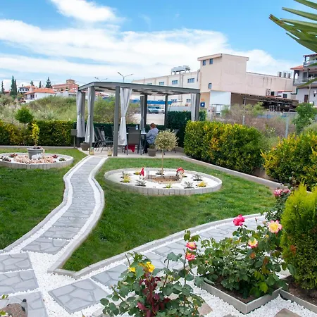 Ff * Nikiti (Sithonia)